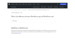 WordPress.org 官方文档页面截图:WordPress 软件与 WordPress.com 服务的差别说明